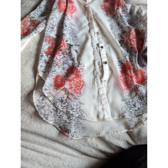 Miss Selfridge floral see through button up top size small - Picture 4 of 5